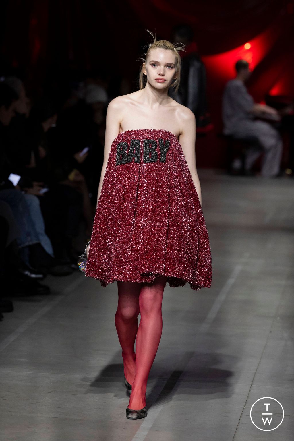 Fashion Week Milan Fall/Winter 2024 look 29 from the GCDS collection 女装