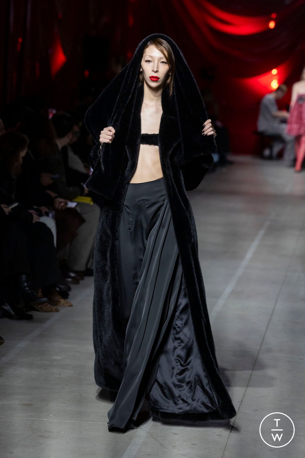 Fashion Week Milan Fall/Winter 2024 look 32 from the GCDS collection womenswear