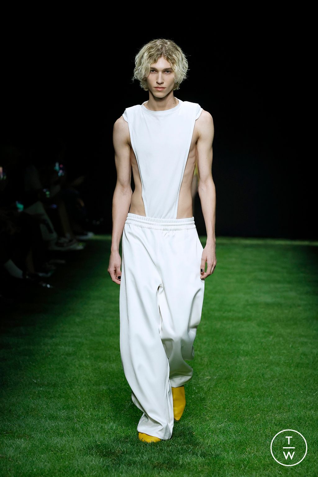 Fashion Week Milan Spring/Summer 2025 look 14 from the GCDS collection womenswear