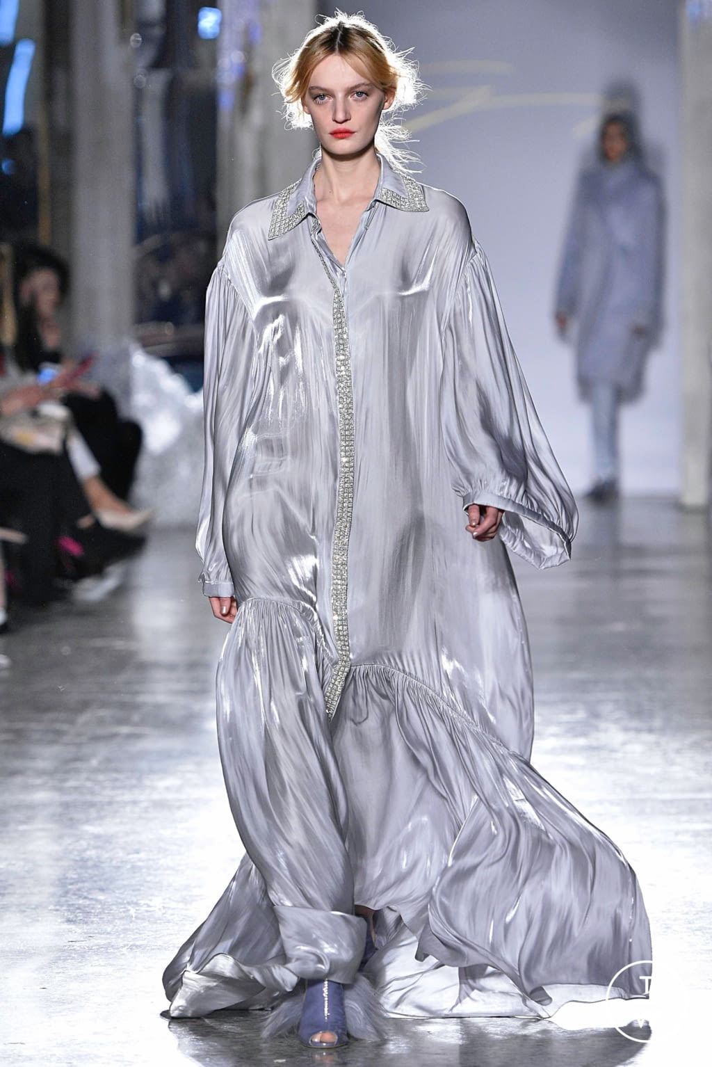 Fashion Week Milan Fall/Winter 2019 look 14 from the Genny collection 女装