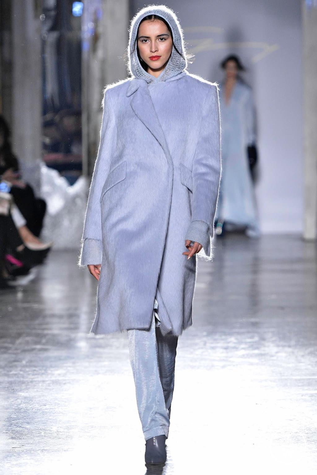 Fashion Week Milan Fall/Winter 2019 look 15 from the Genny collection 女装