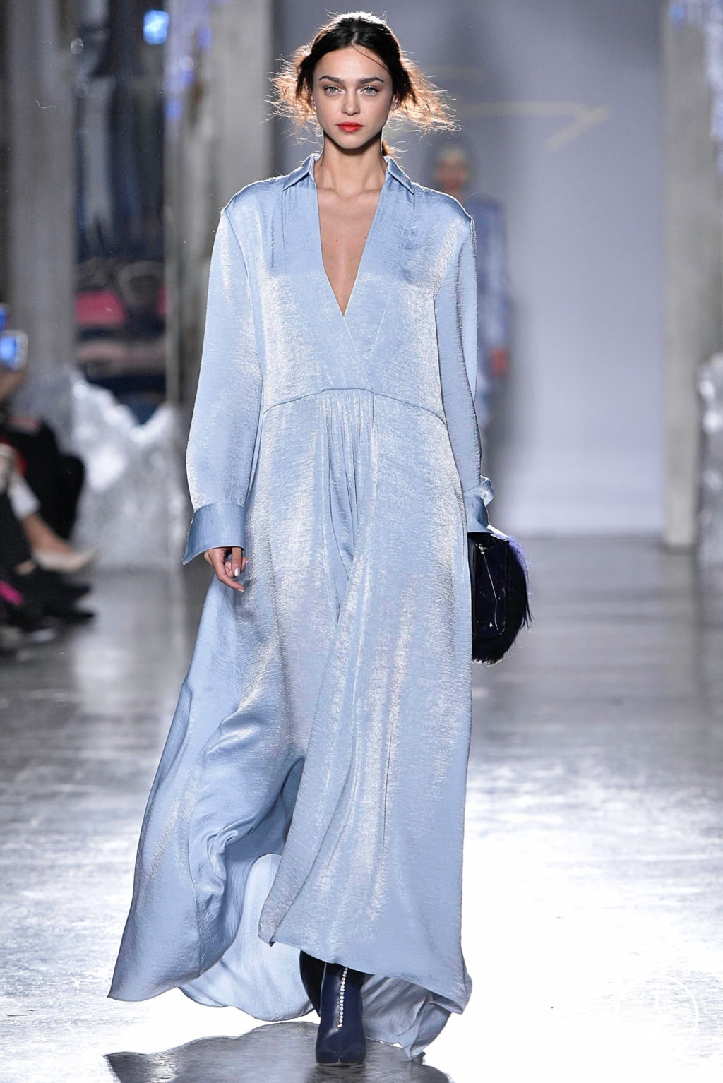 Fashion Week Milan Fall/Winter 2019 look 16 de la collection Genny womenswear