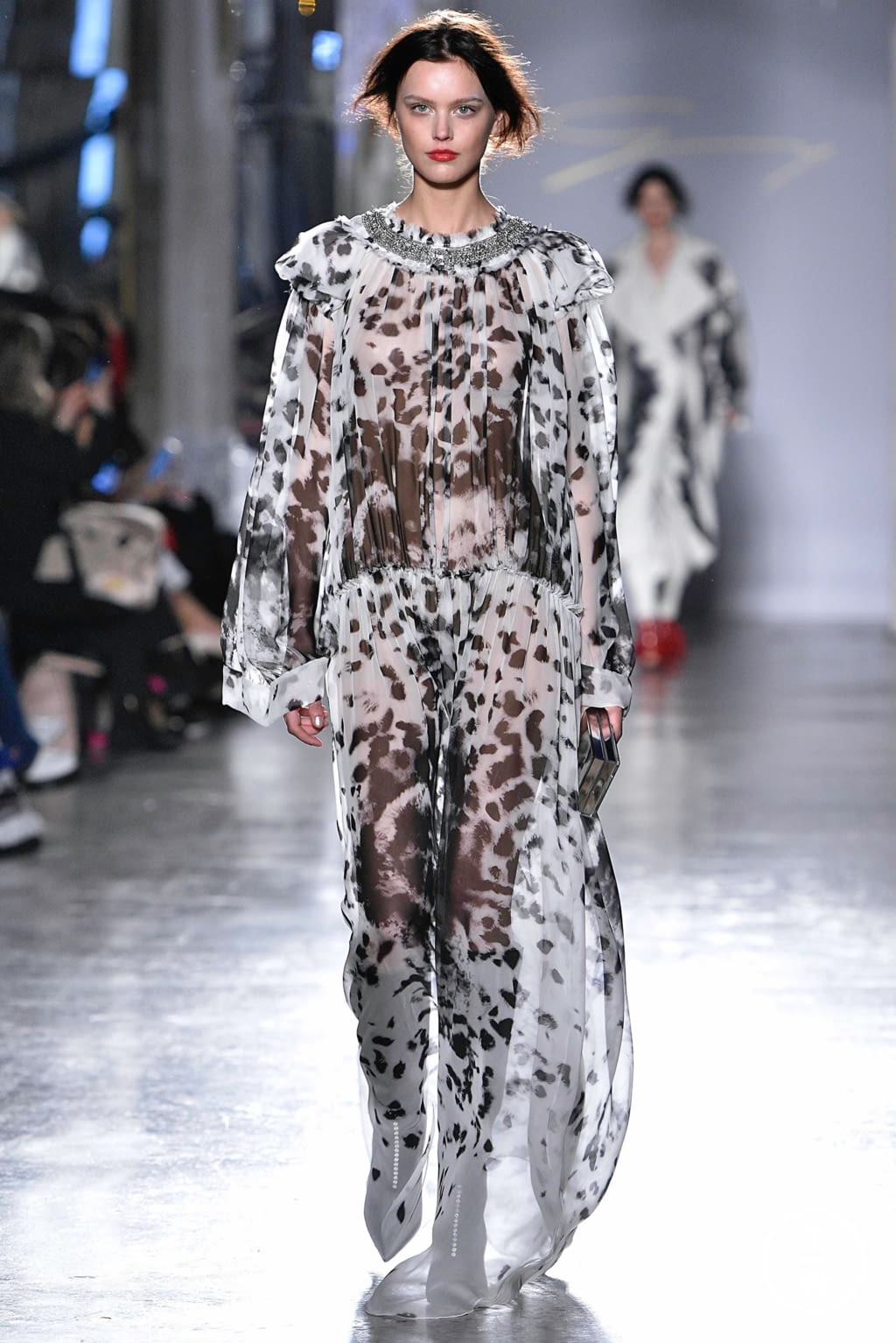 Fashion Week Milan Fall/Winter 2019 look 33 de la collection Genny womenswear
