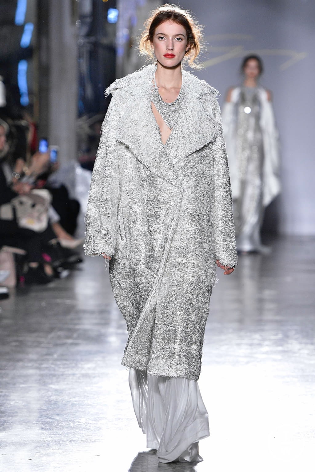 Fashion Week Milan Fall/Winter 2019 look 43 de la collection Genny womenswear