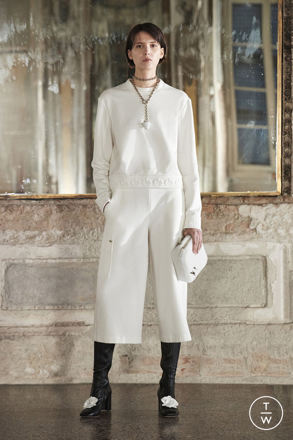 Fashion Week Milan Fall/Winter 2021 look 9 de la collection Genny womenswear