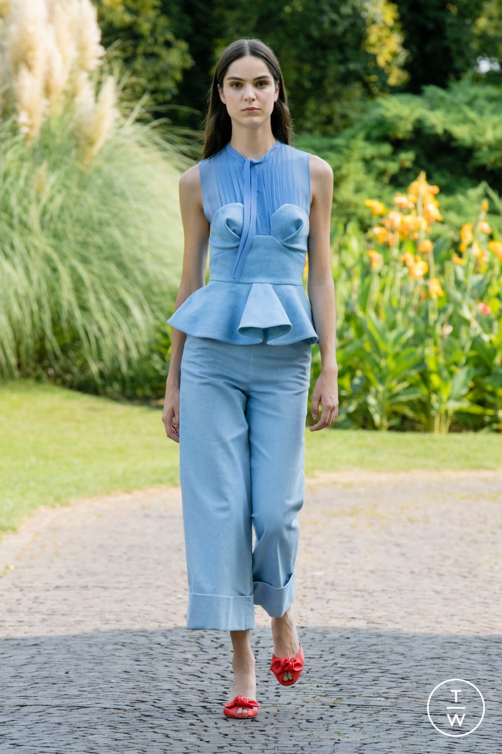 Fashion Week Milan Spring/Summer 2021 look 19 from the Genny collection womenswear