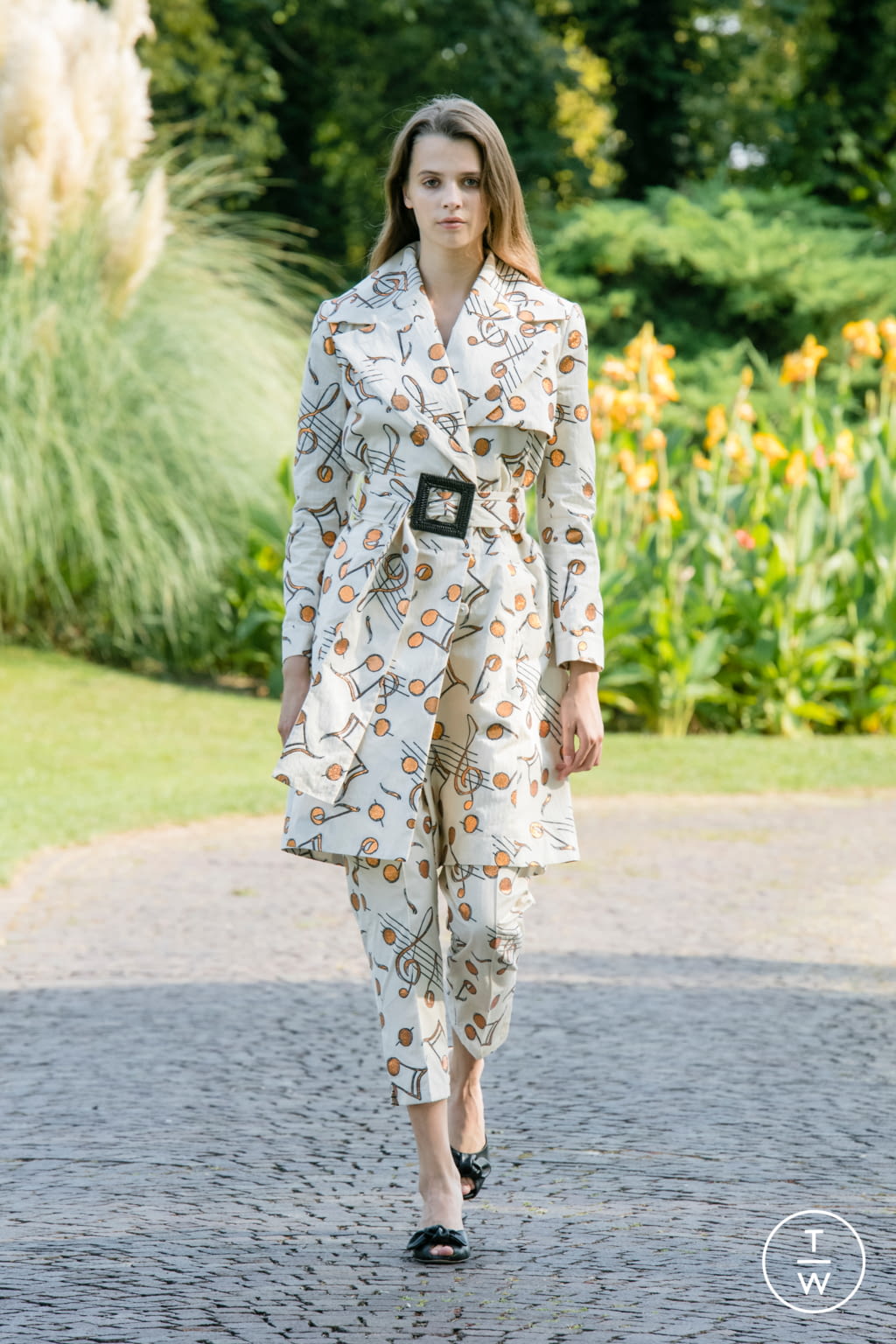Fashion Week Milan Spring/Summer 2021 look 31 from the Genny collection 女装