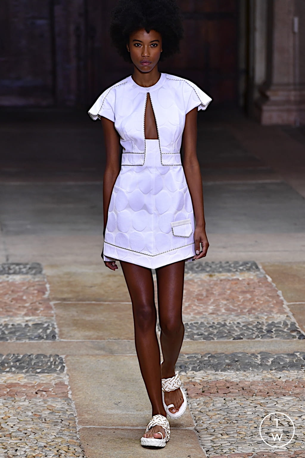 Fashion Week Milan Spring/Summer 2022 look 8 from the Genny collection womenswear