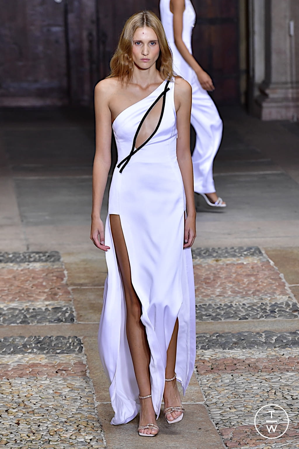 Fashion Week Milan Spring/Summer 2022 look 46 from the Genny collection womenswear