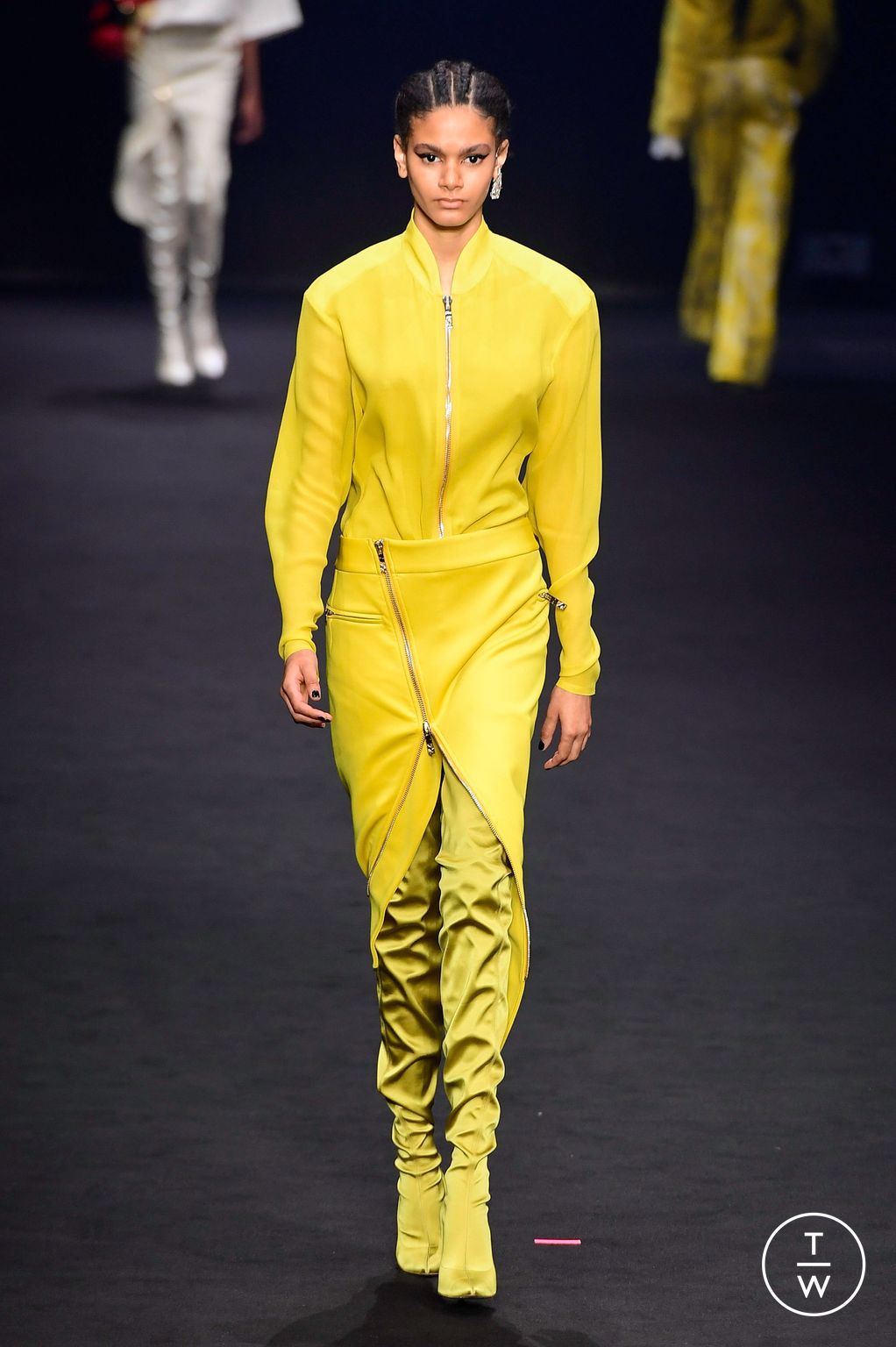 Fashion Week Milan Fall/Winter 2023 look 23 from the Genny collection 女装