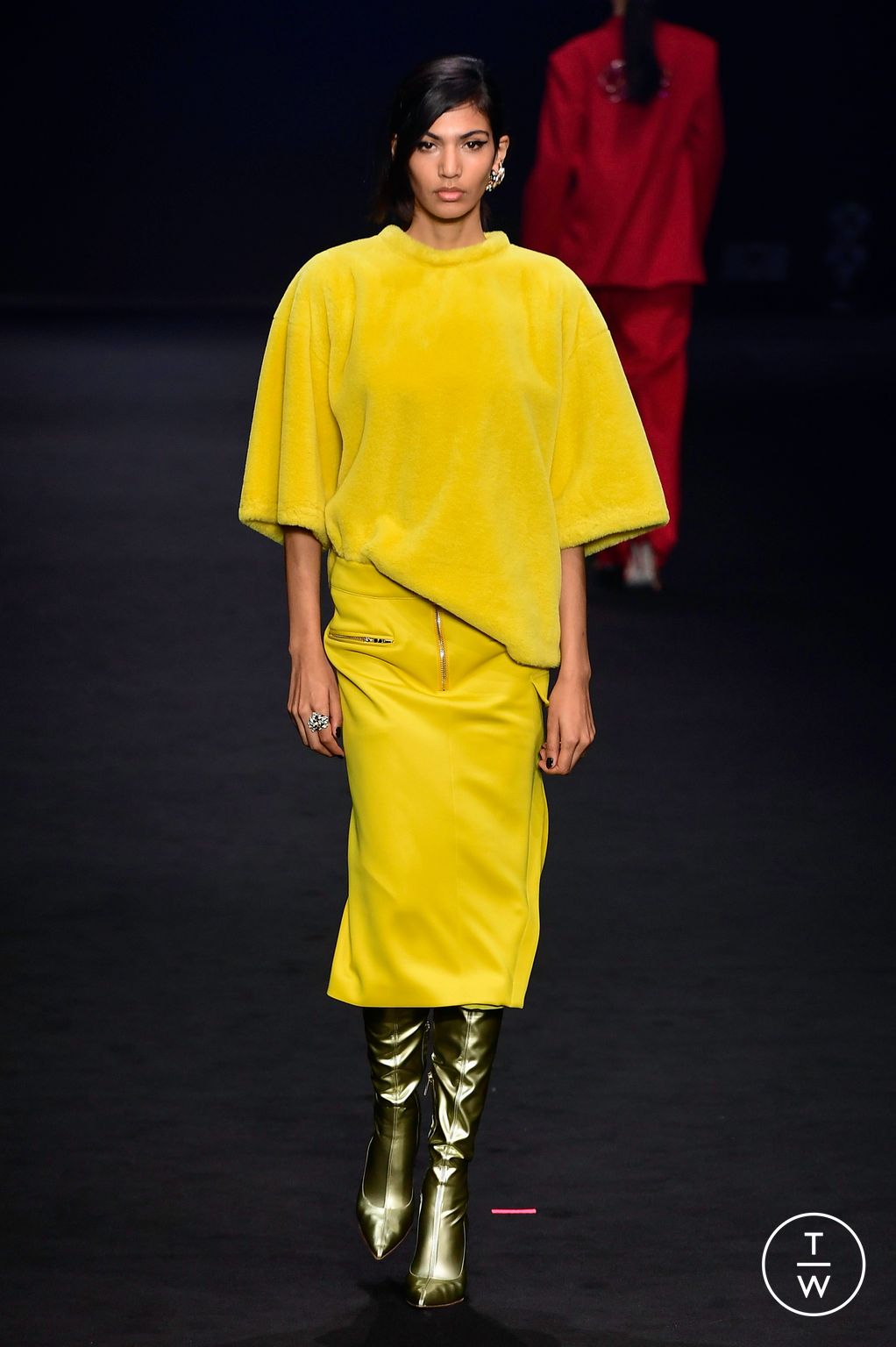 Fashion Week Milan Fall/Winter 2023 look 28 from the Genny collection womenswear