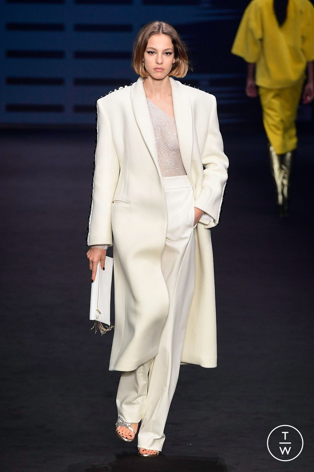 Fashion Week Milan Fall/Winter 2023 look 29 from the Genny collection 女装