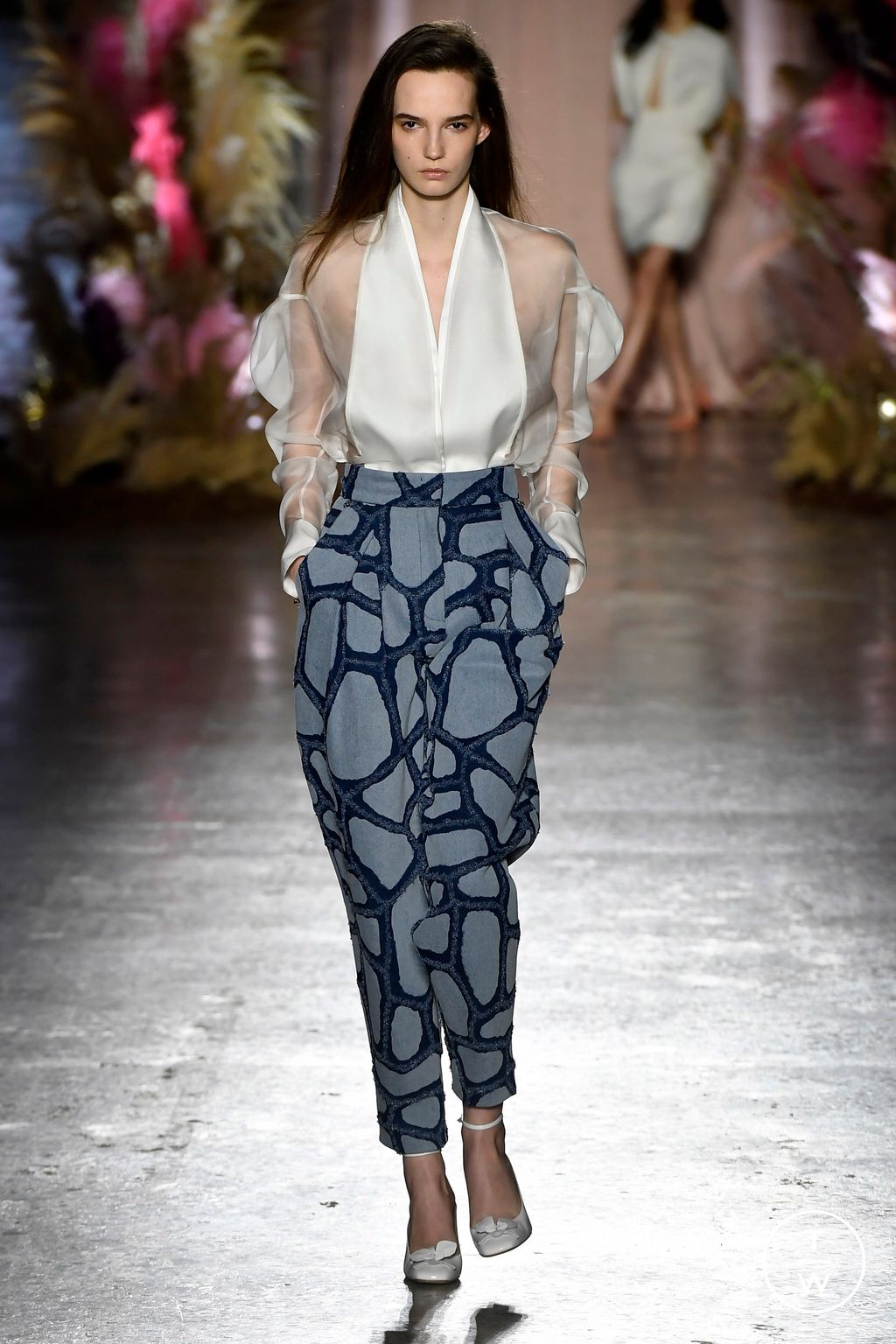 Fashion Week Milan Fall/Winter 2024 look 13 from the Genny collection 女装