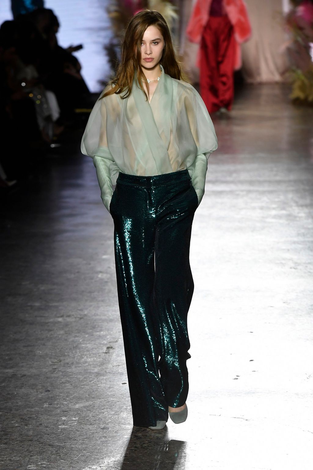 Fashion Week Milan Fall/Winter 2024 look 34 from the Genny collection 女装