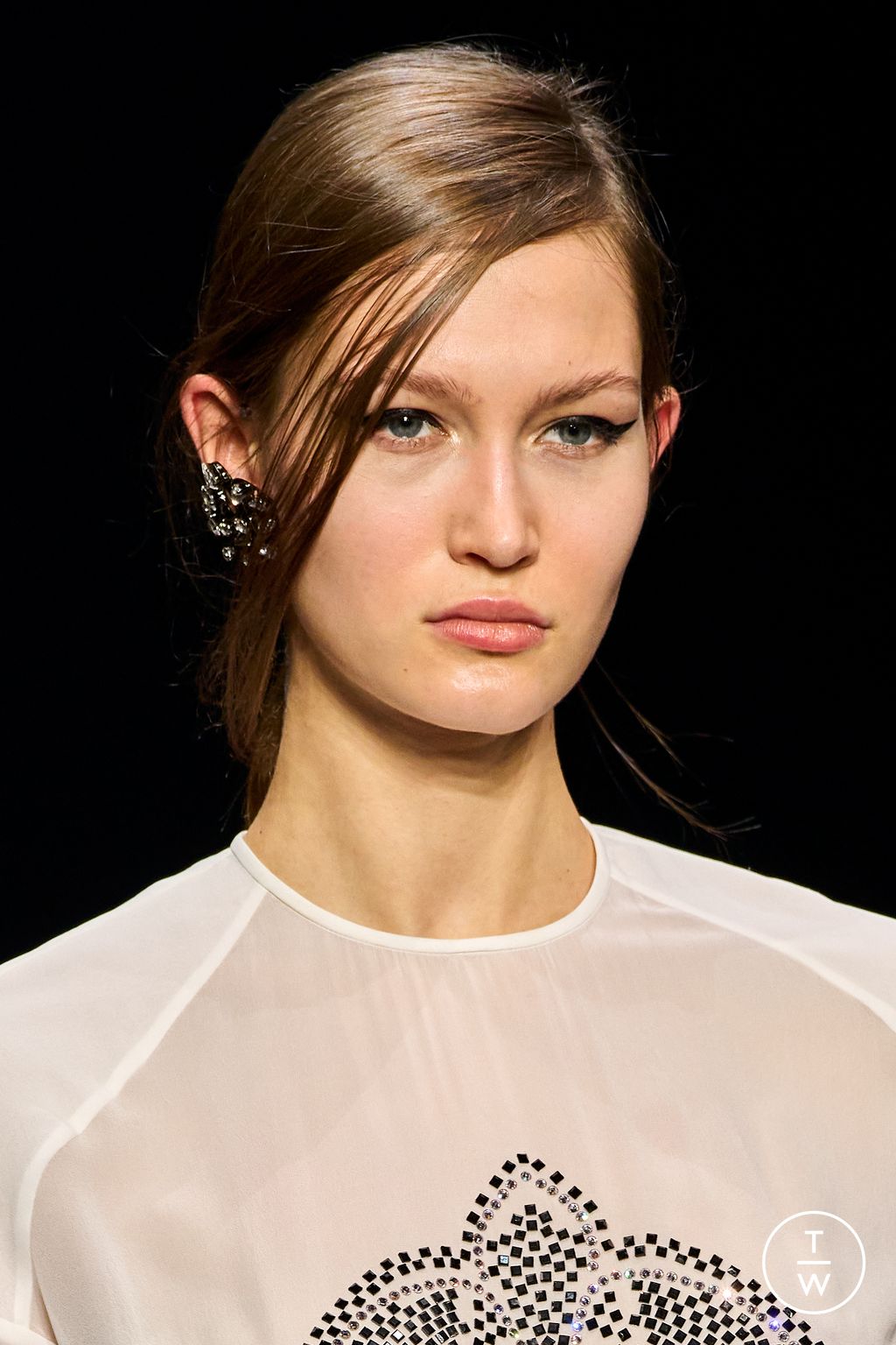 Fashion Week Milan Fall/Winter 2023 look 42 from the Genny collection 女装配饰