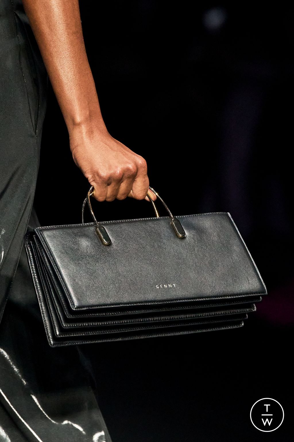 Fashion Week Milan Fall/Winter 2023 look 3 from the Genny collection 女装配饰