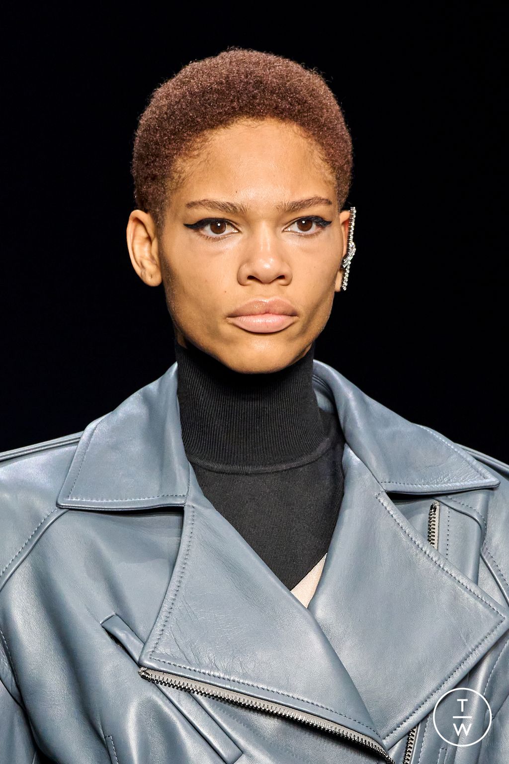 Fashion Week Milan Fall/Winter 2023 look 31 from the Genny collection 女装配饰