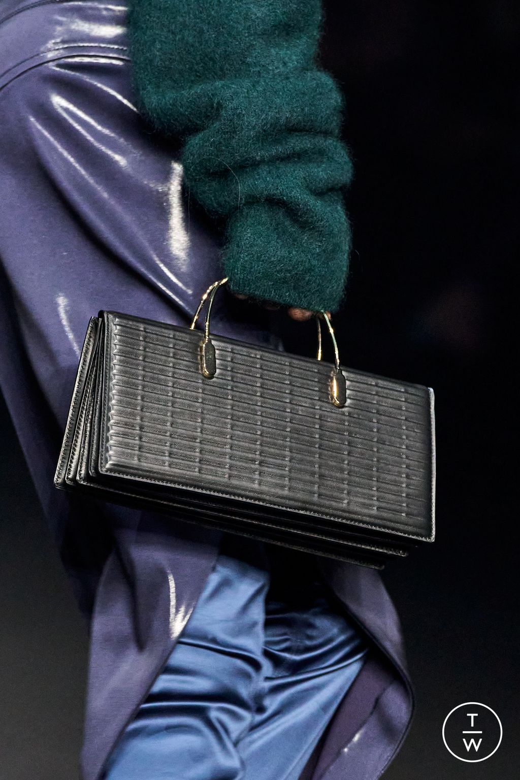 Fashion Week Milan Fall/Winter 2023 look 10 from the Genny collection womenswear accessories
