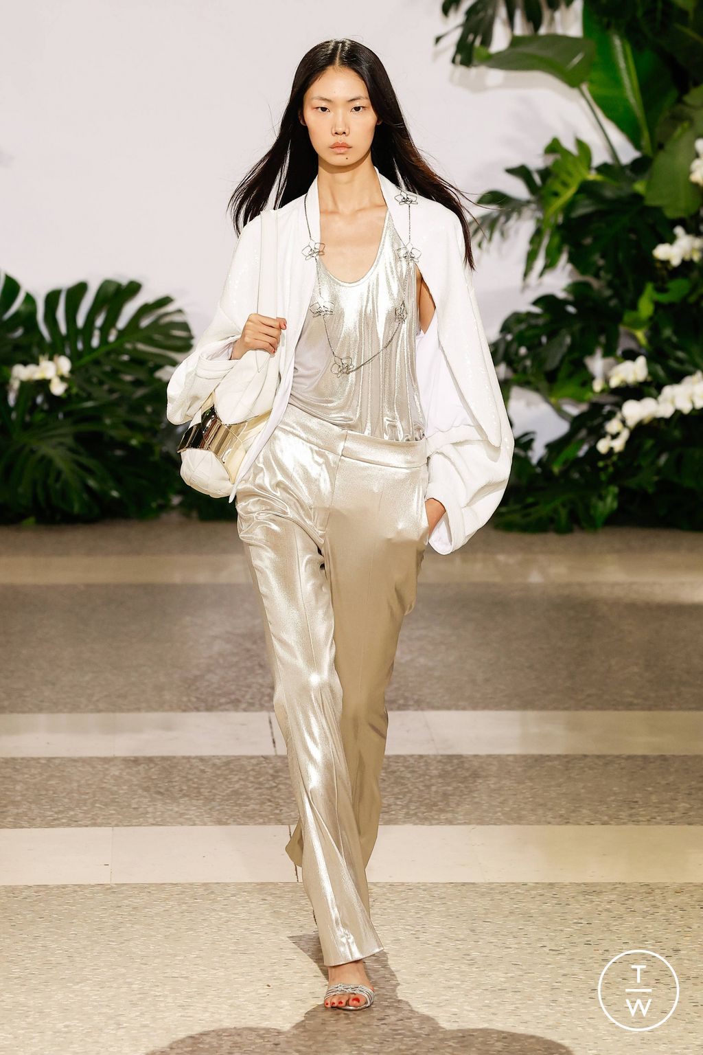 Fashion Week Milan Spring/Summer 2024 look 2 from the Genny collection 女装