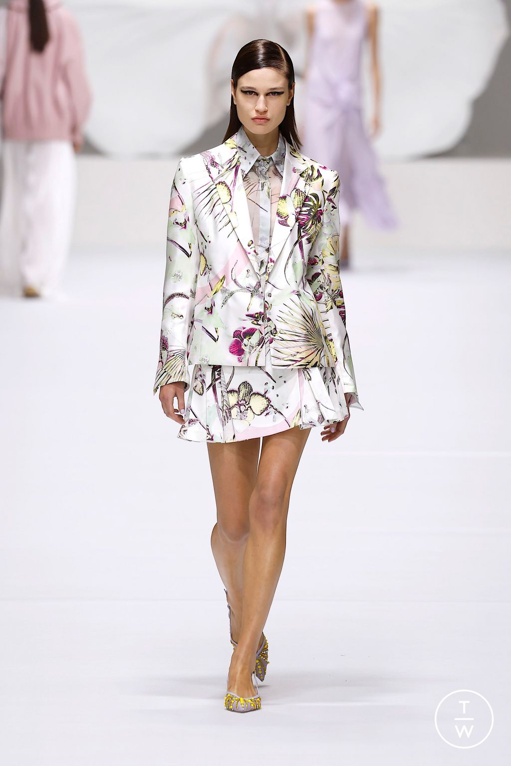Fashion Week Milan Spring-Summer 2025 look 9 de la collection Genny womenswear