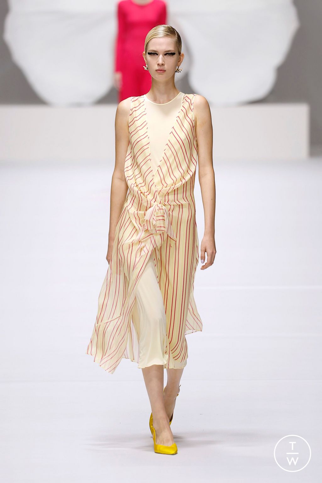 Fashion Week Milan Spring/Summer 2025 look 12 from the Genny collection womenswear