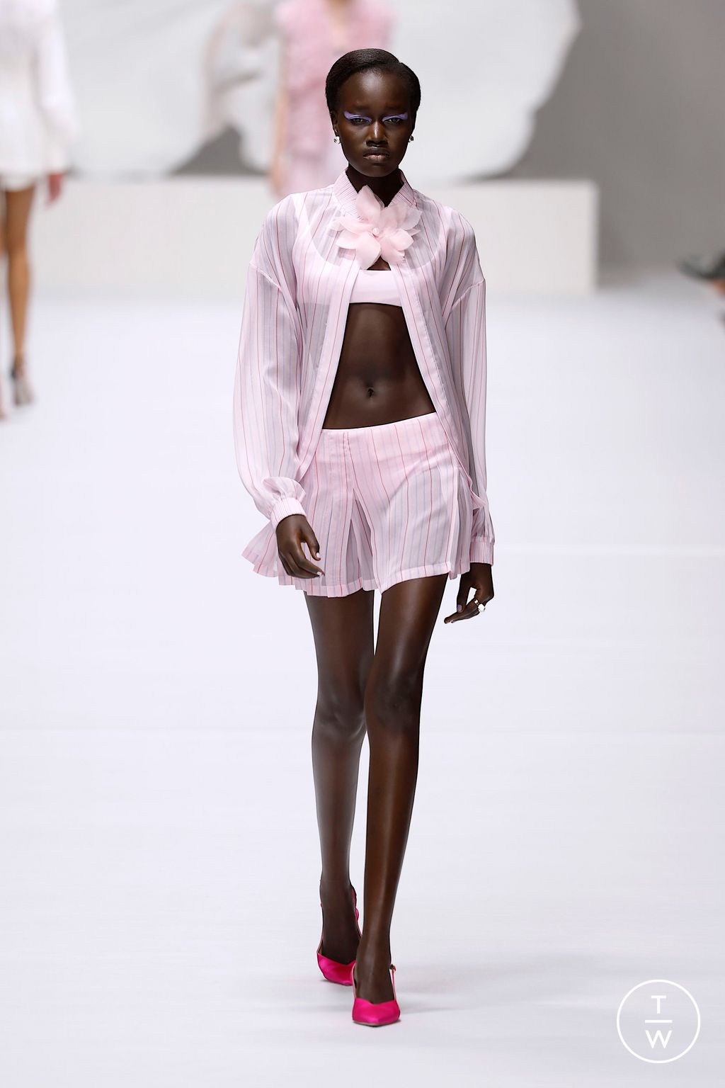 Fashion Week Milan Spring-Summer 2025 look 20 de la collection Genny womenswear