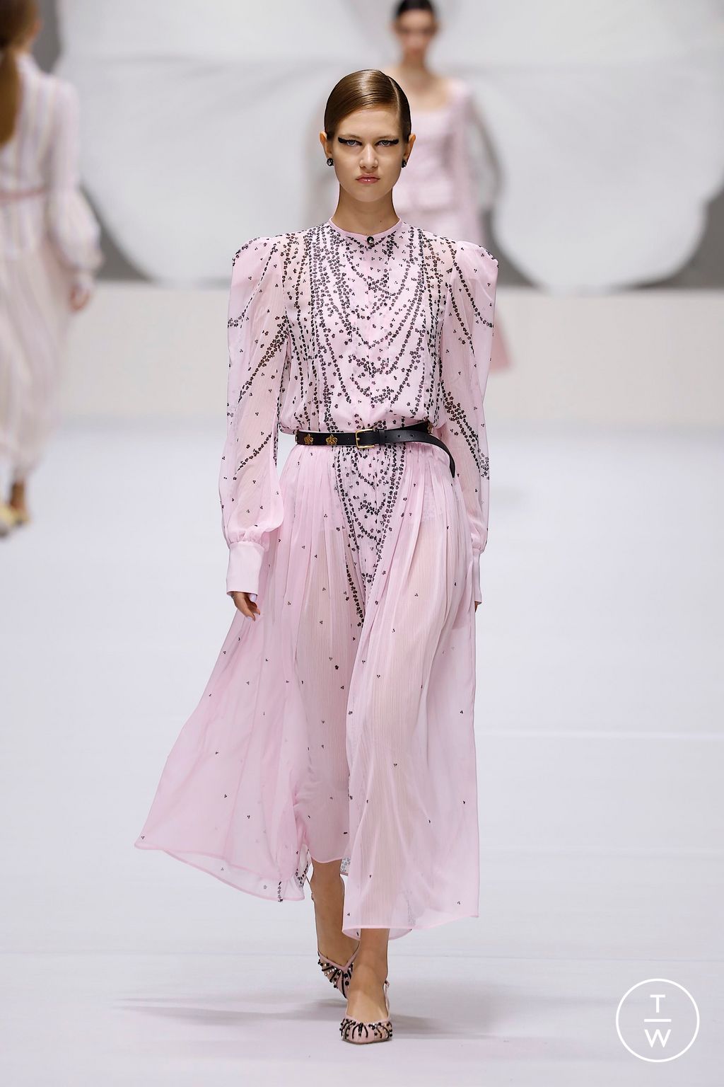 Fashion Week Milan Spring/Summer 2025 look 24 from the Genny collection womenswear