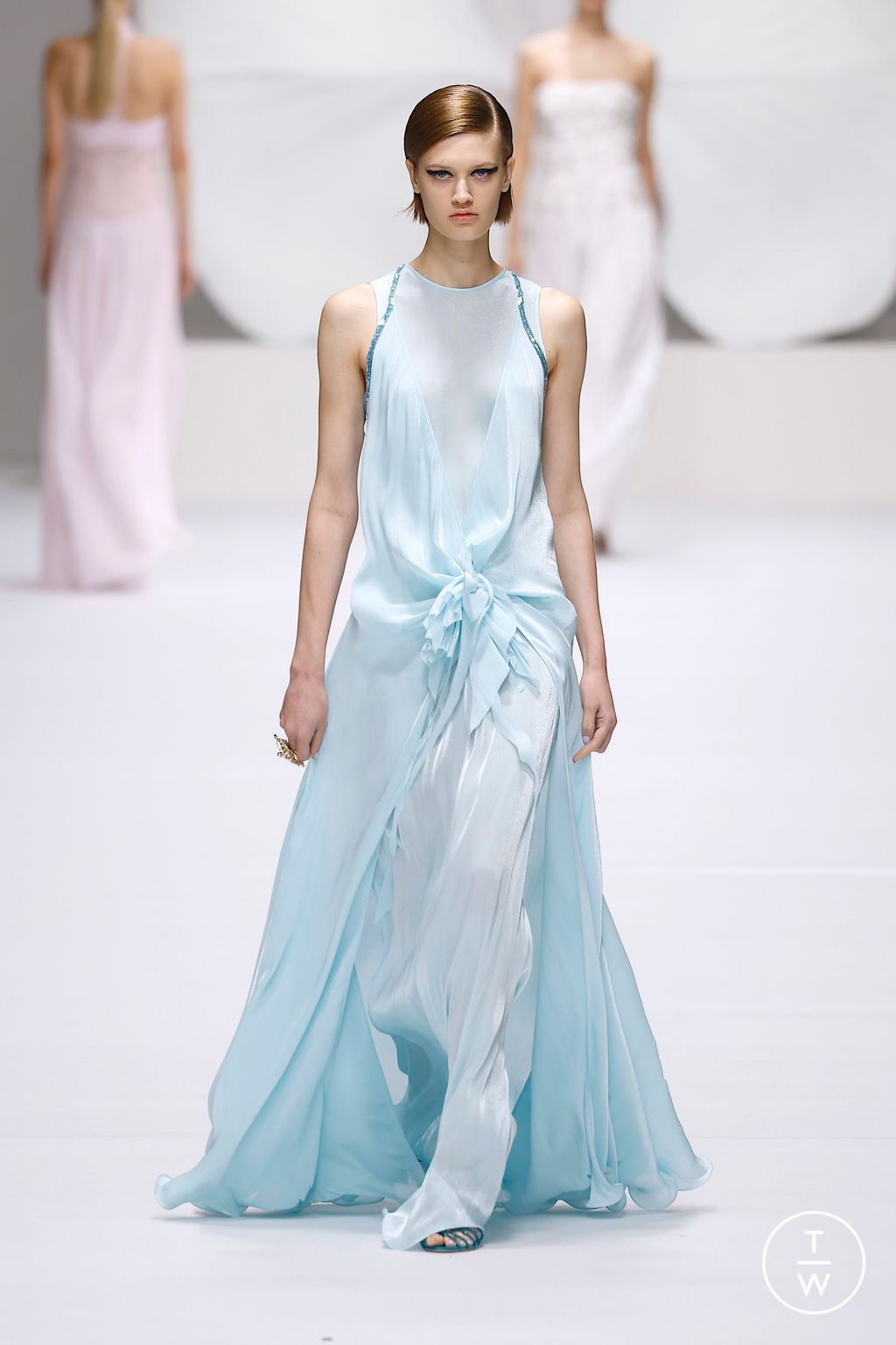 Fashion Week Milan Spring/Summer 2025 look 42 from the Genny collection womenswear