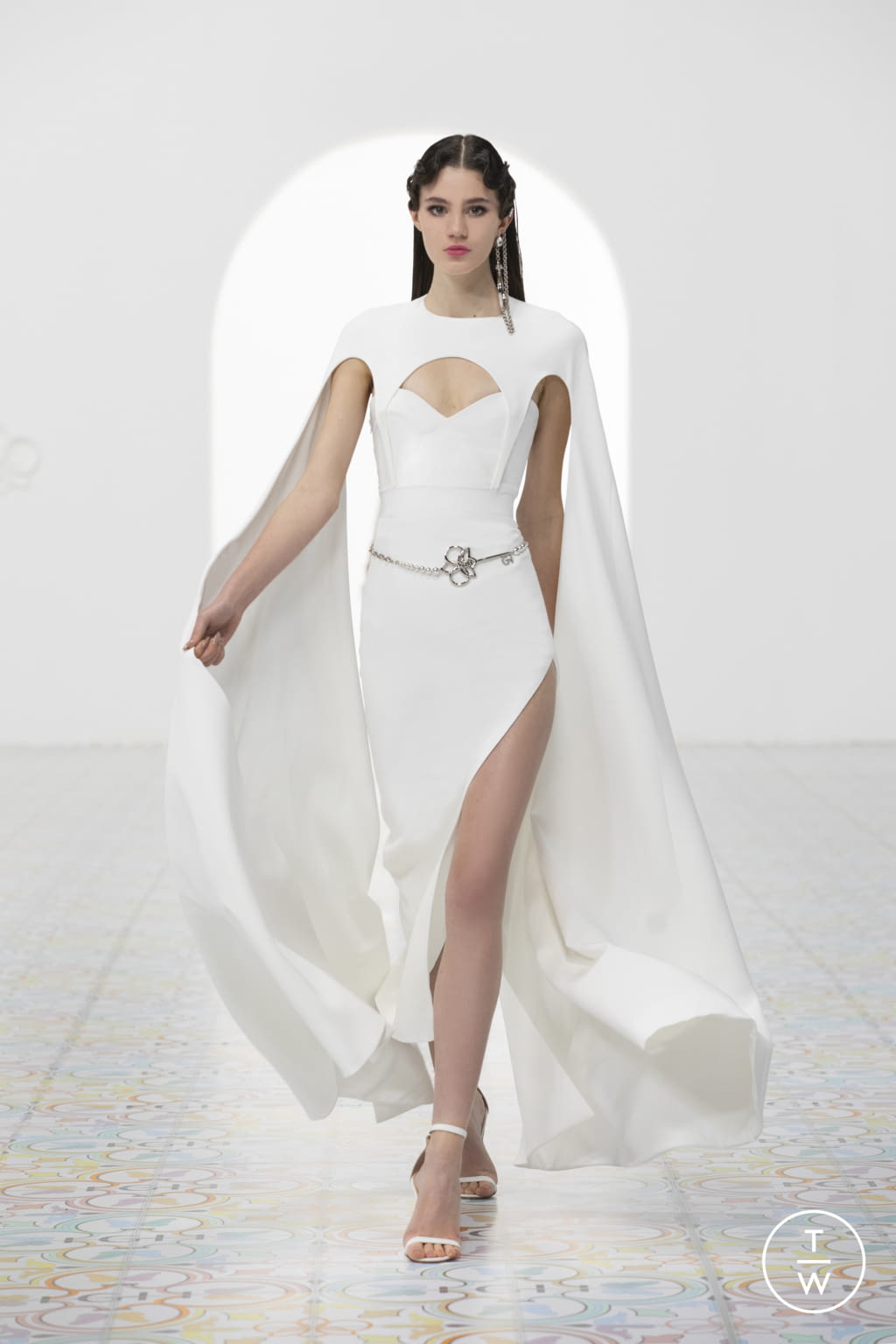 Fashion Week Paris Spring/Summer 2022 look 15 from the Georges Hobeika collection couture