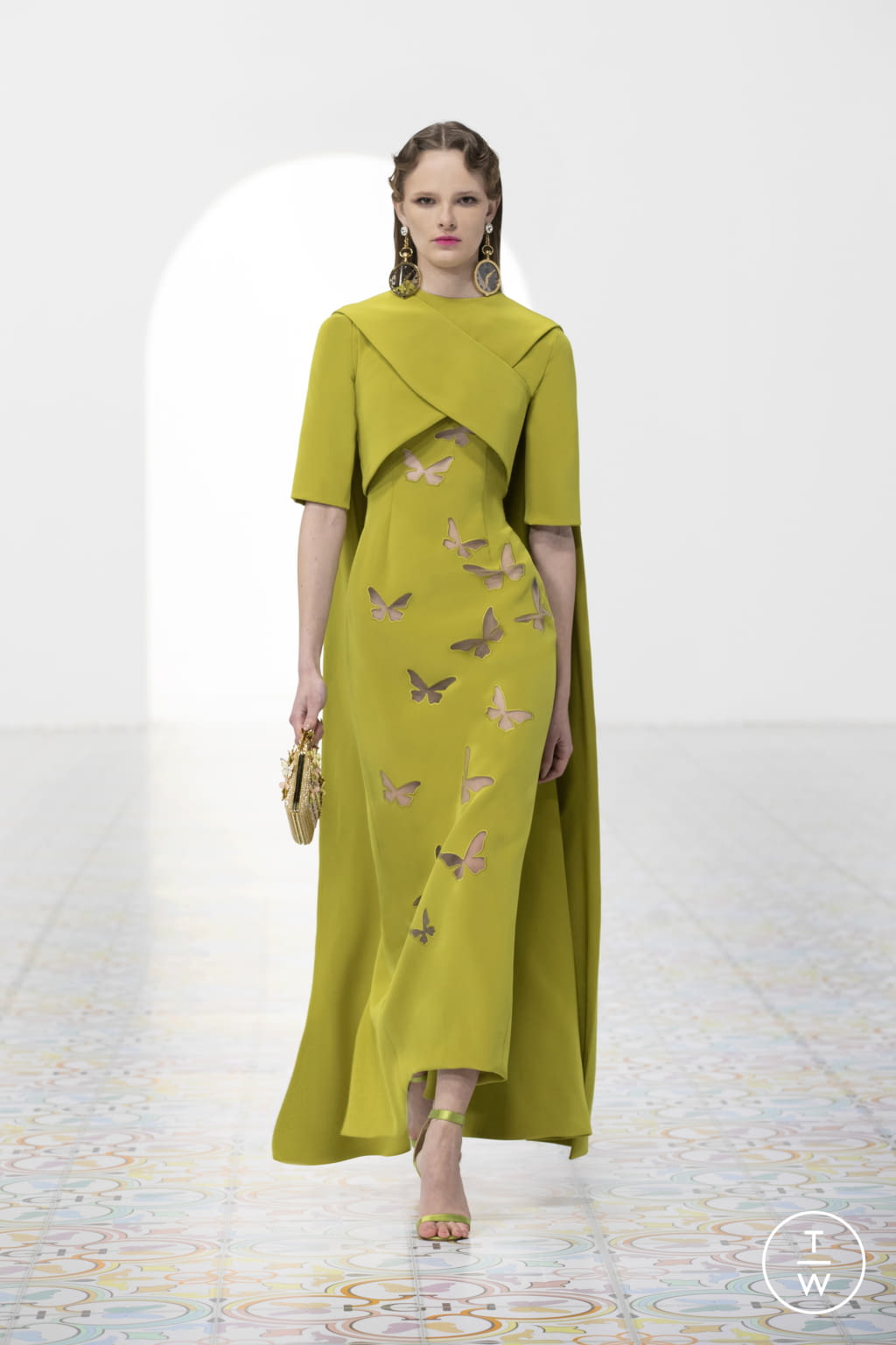 Fashion Week Paris Spring/Summer 2022 look 21 from the Georges Hobeika collection couture