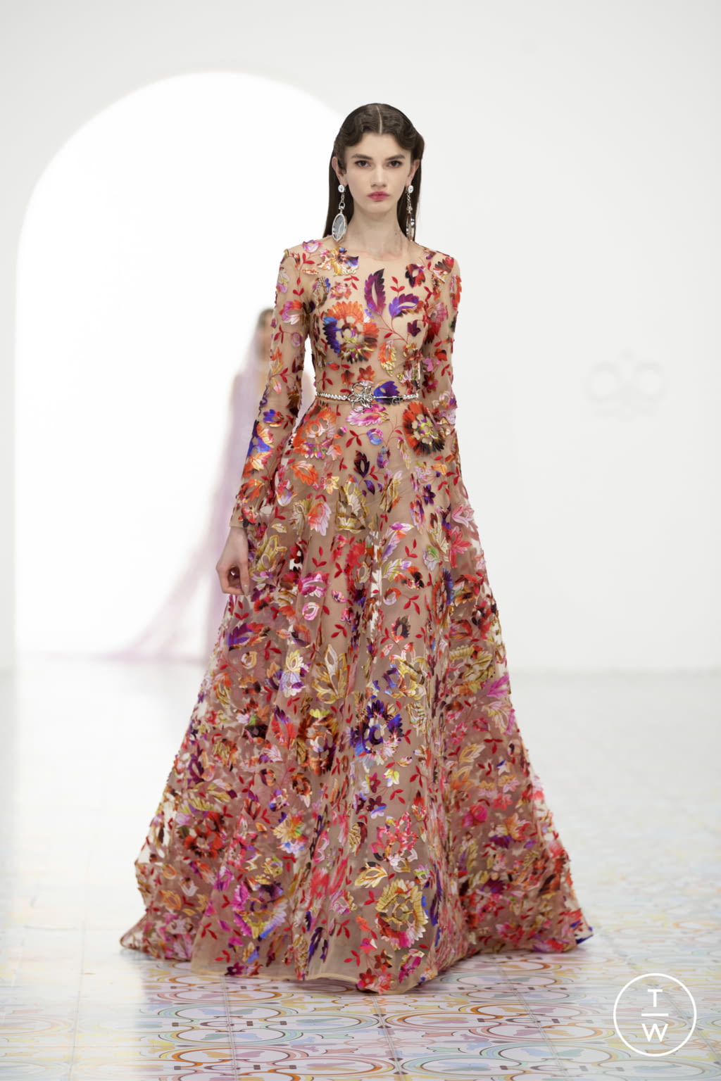 Fashion Week Paris Spring/Summer 2022 look 26 from the Georges Hobeika collection couture
