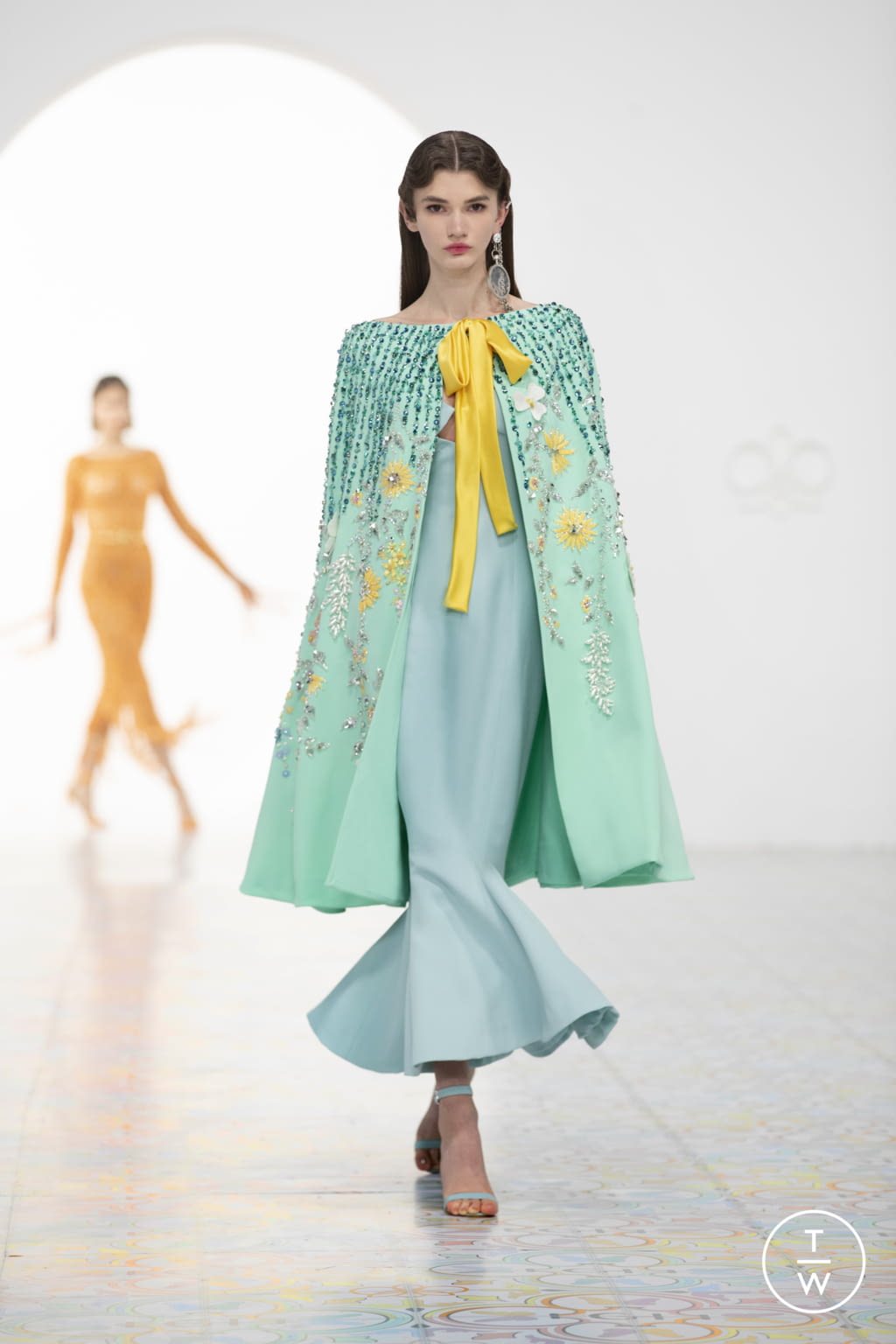 Fashion Week Paris Spring/Summer 2022 look 40 from the Georges Hobeika collection couture