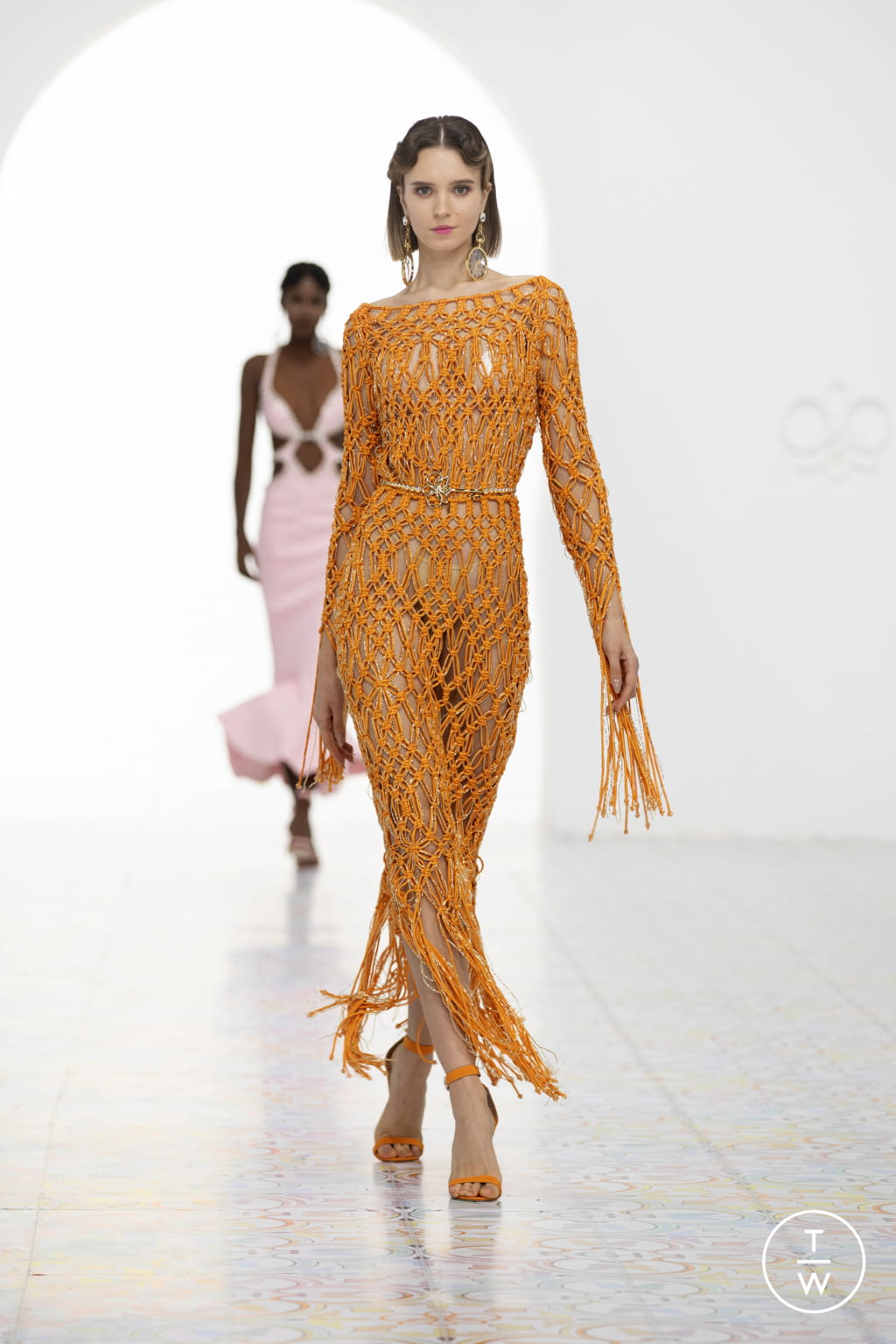Fashion Week Paris Spring/Summer 2022 look 42 from the Georges Hobeika collection 高级定制