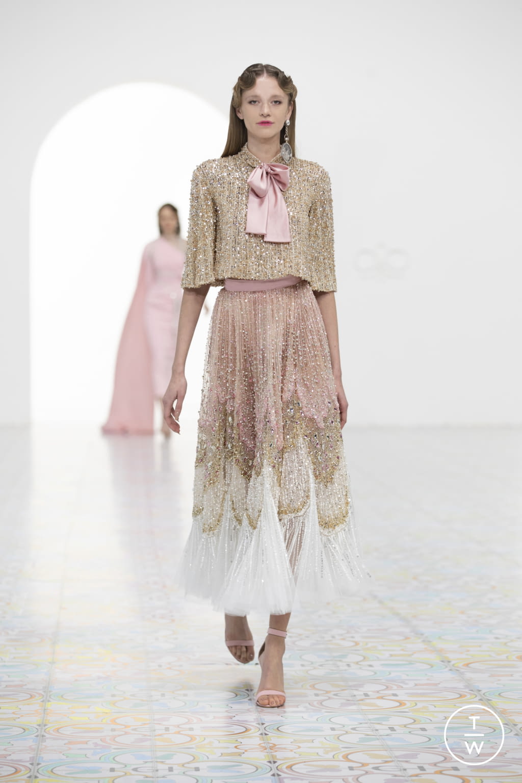 Fashion Week Paris Spring/Summer 2022 look 46 from the Georges Hobeika collection couture