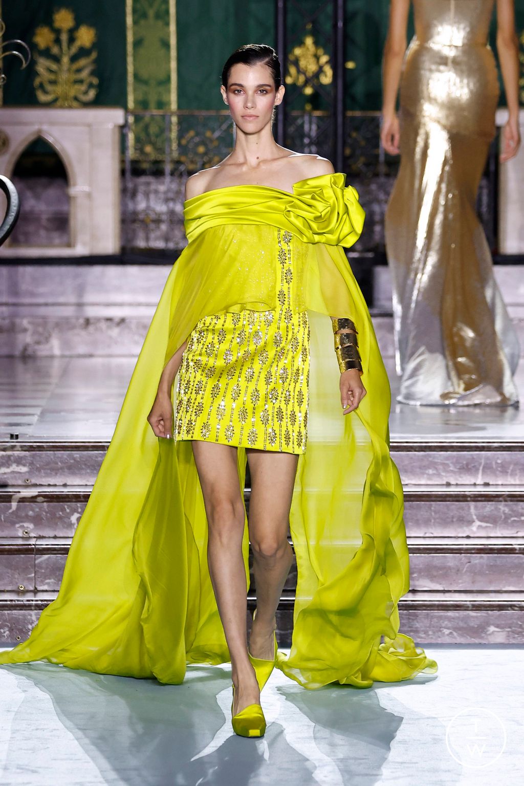 Fashion Week Paris Fall/Winter 2024 look 37 de la collection Georges Chakra couture