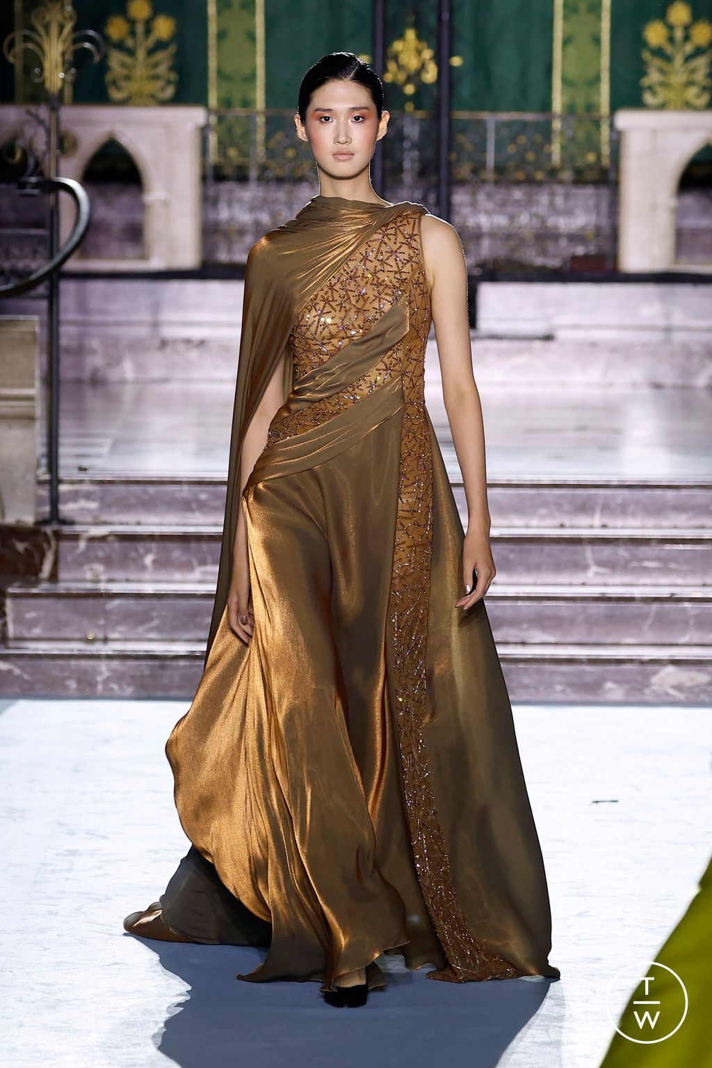 Fashion Week Paris Fall/Winter 2024 look 52 from the Georges Chakra collection couture