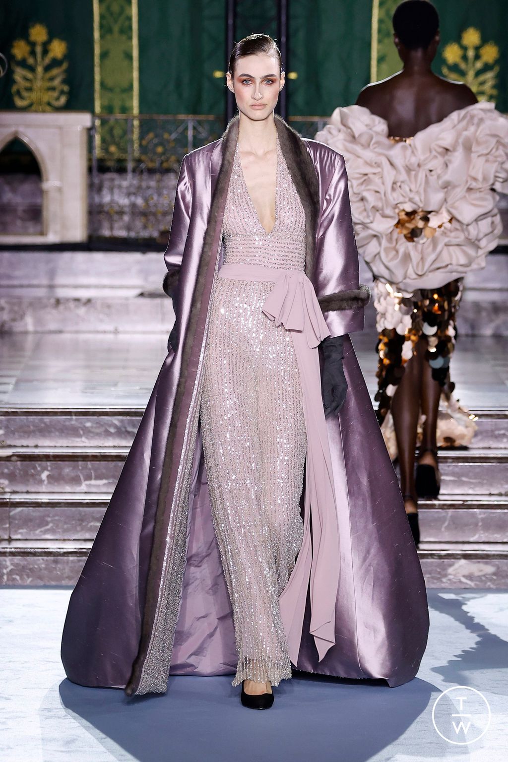 Fashion Week Paris Fall/Winter 2024 look 70 from the Georges Chakra collection 高级定制