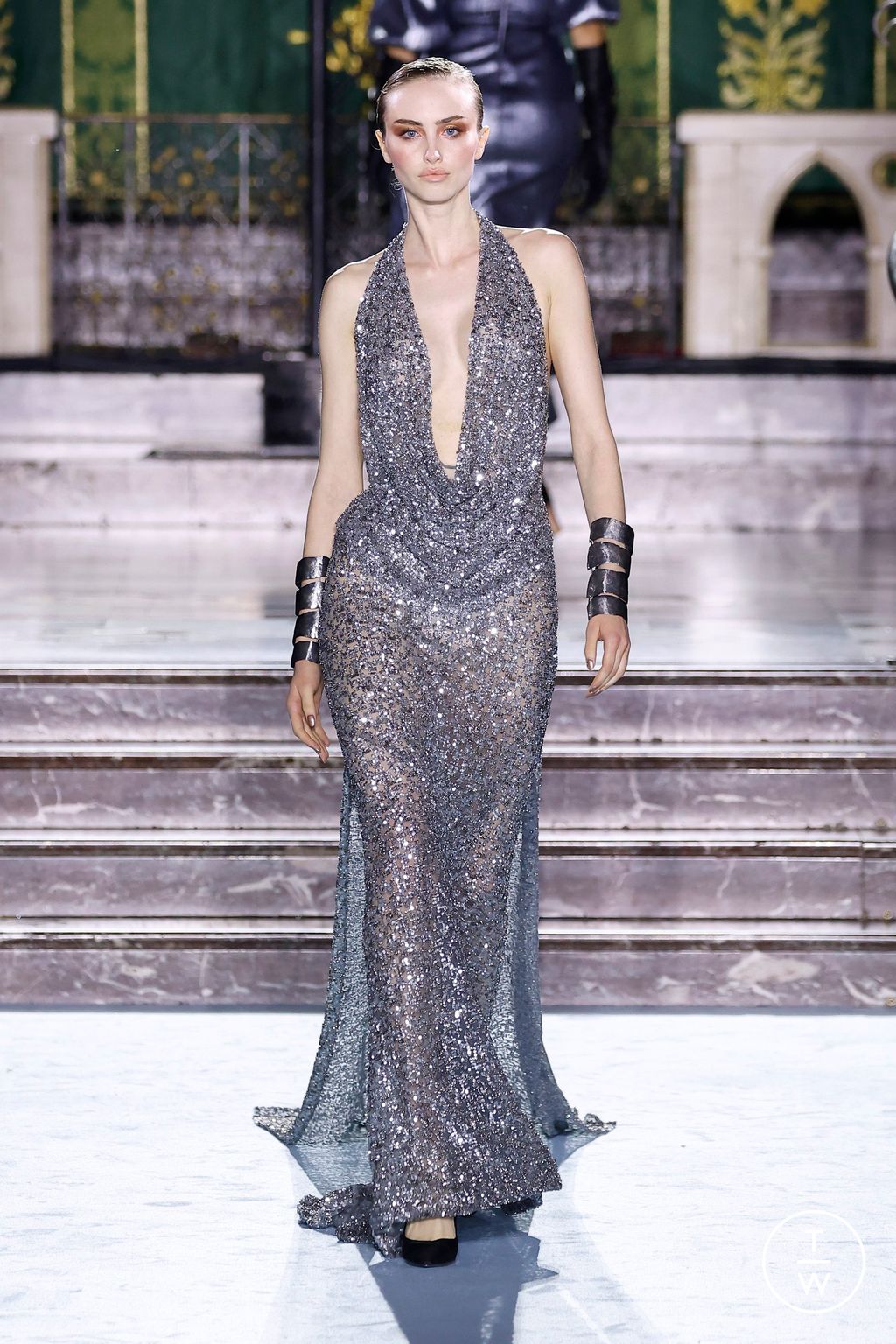Fashion Week Paris Fall/Winter 2024 look 85 de la collection Georges Chakra couture