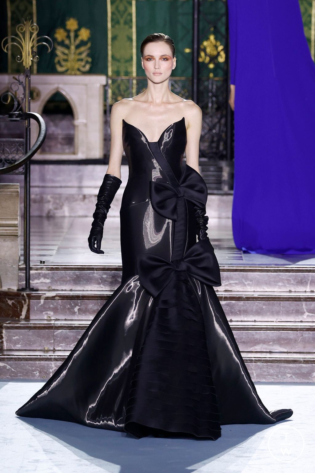 Fashion Week Paris Fall/Winter 2024 look 97 de la collection Georges Chakra couture