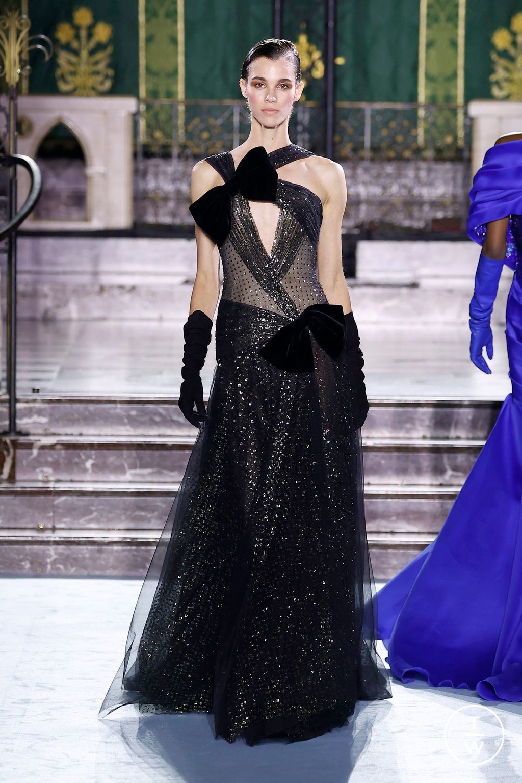 Fashion Week Paris Fall/Winter 2024 look 103 de la collection Georges Chakra couture