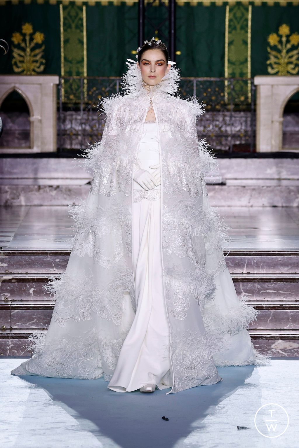 Fashion Week Paris Fall/Winter 2024 look 148 from the Georges Chakra collection couture