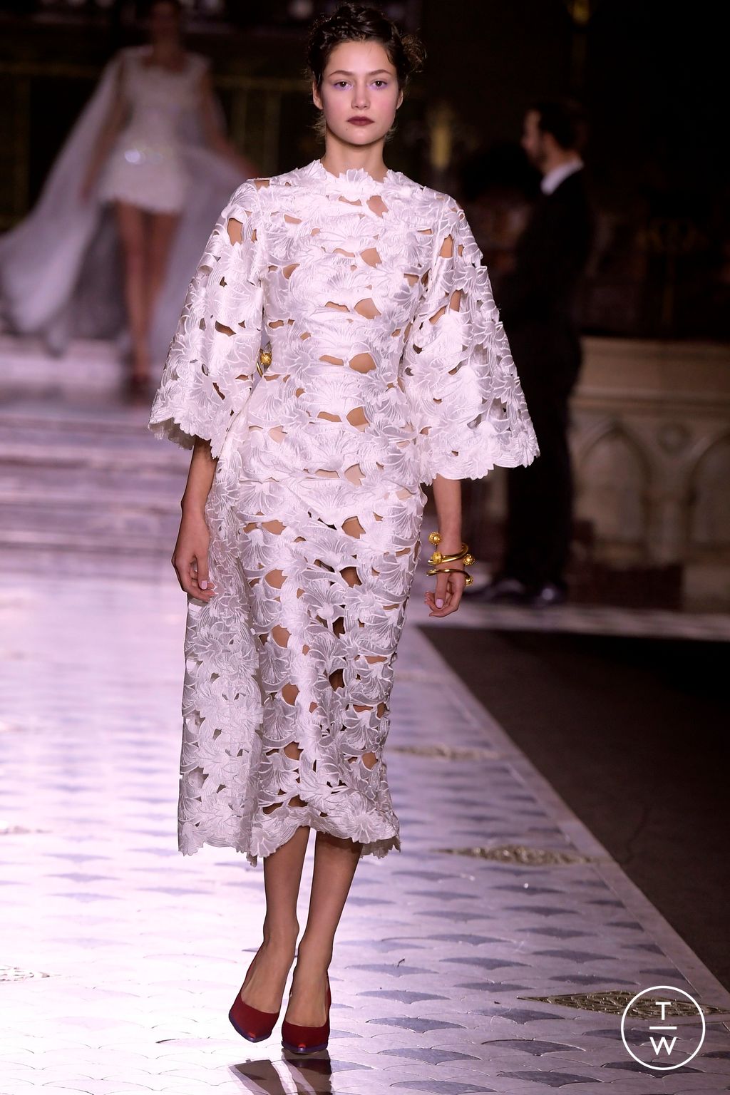 Fashion Week Paris Spring/Summer 2024 look 1 from the Georges Chakra collection couture