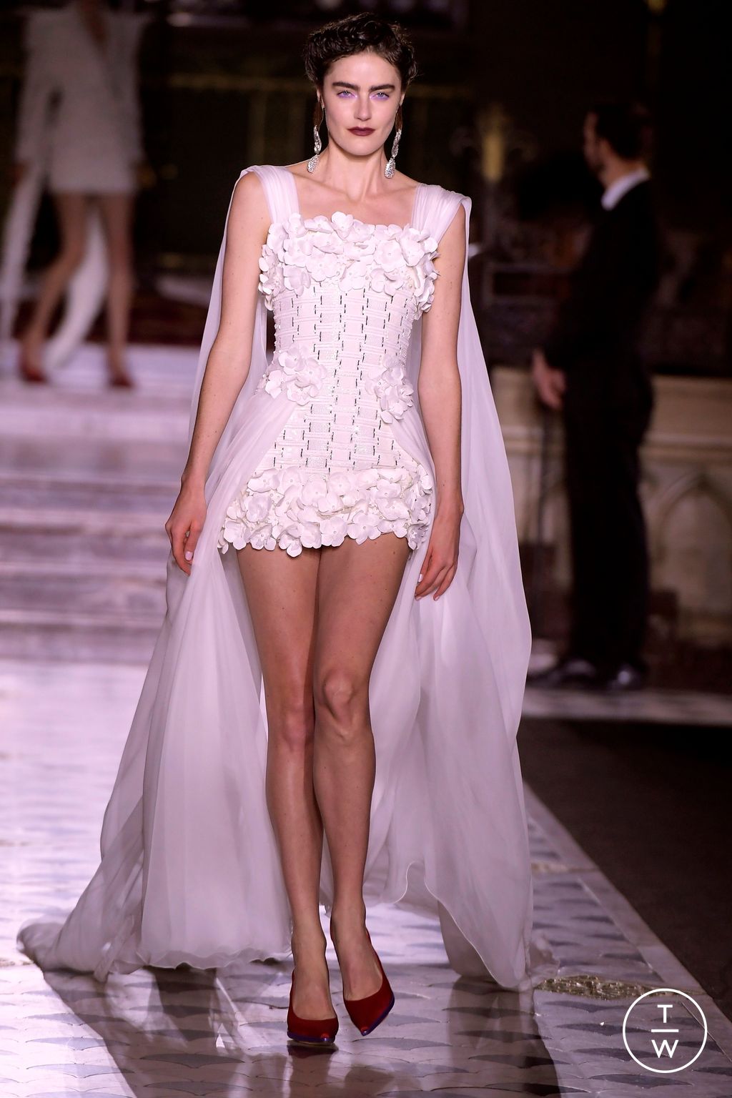 Fashion Week Paris Spring/Summer 2024 look 2 de la collection Georges Chakra couture