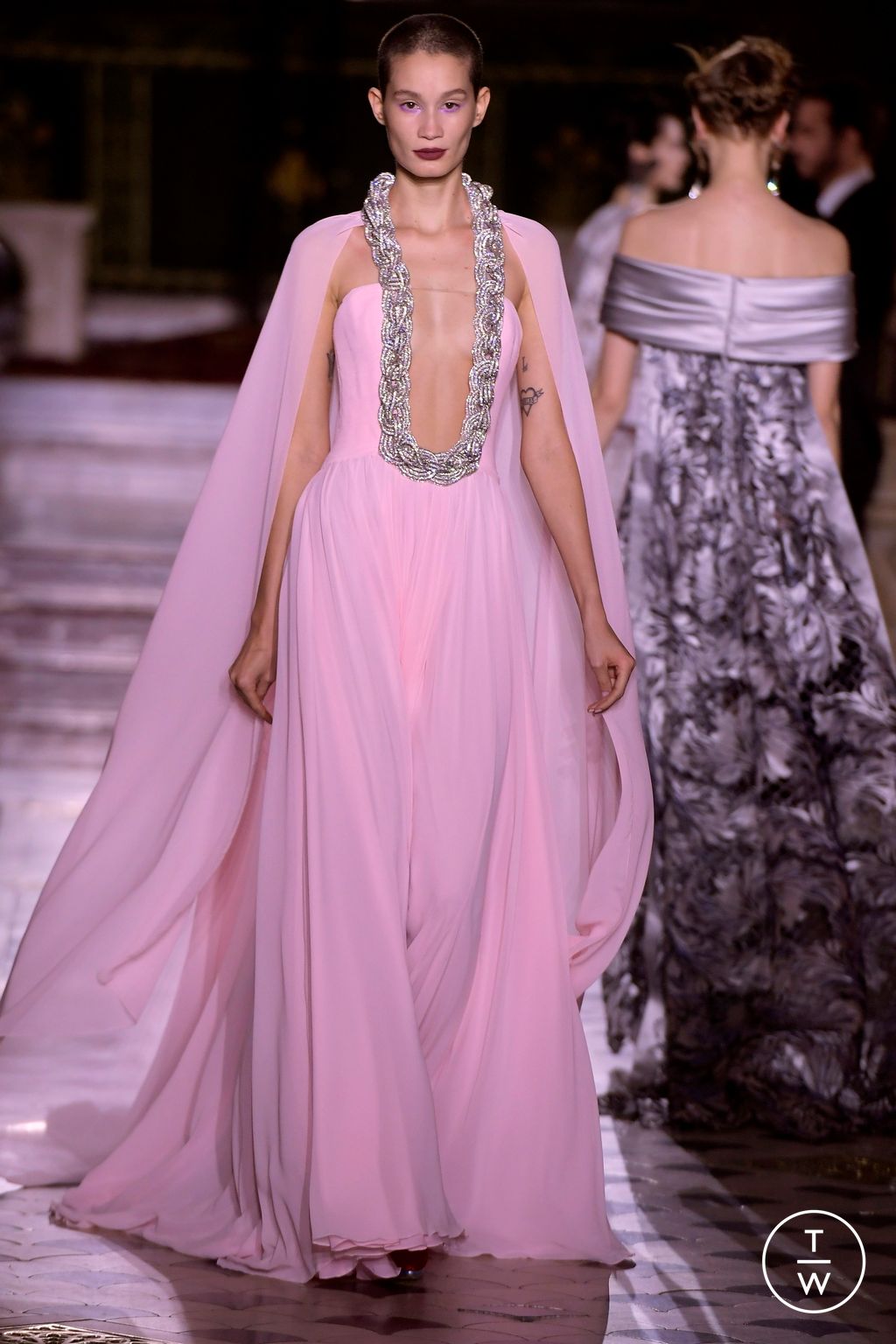 Fashion Week Paris Spring/Summer 2024 look 37 from the Georges Chakra collection couture