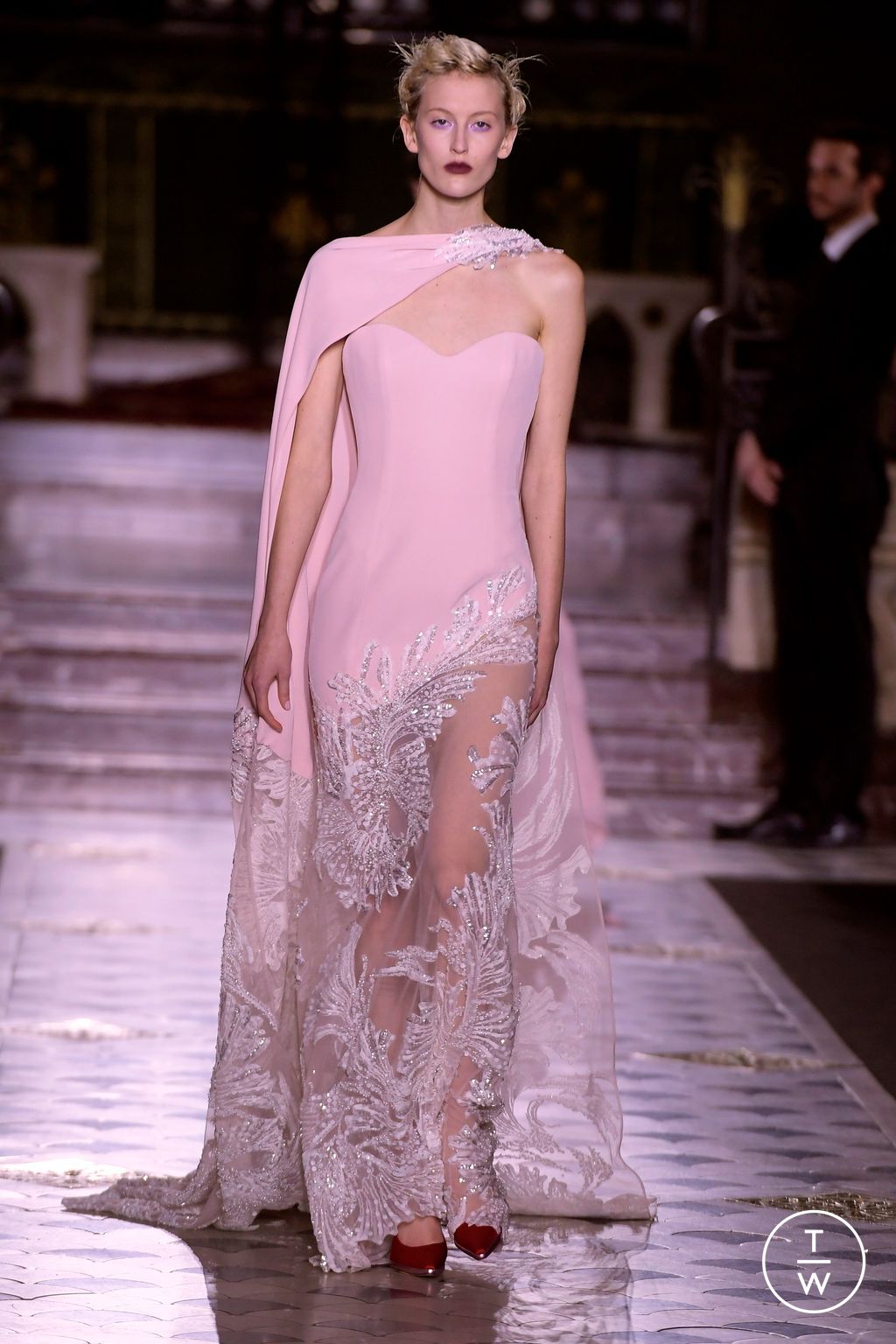 Fashion Week Paris Spring/Summer 2024 look 42 from the Georges Chakra collection 高级定制