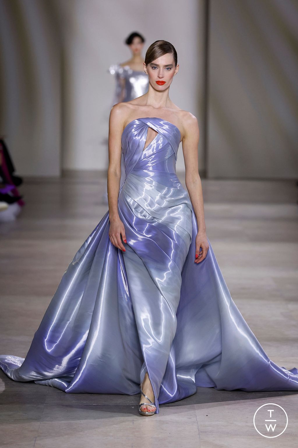 Fashion Week Paris Spring-Summer 2025 look 17 from the Georges Chakra collection couture