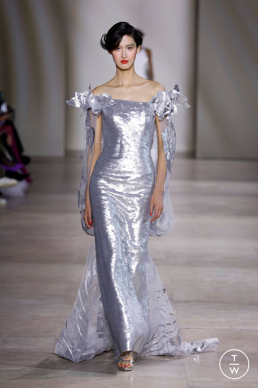 Fashion Week Paris Spring/Summer 2025 look 18 from the Georges Chakra collection couture