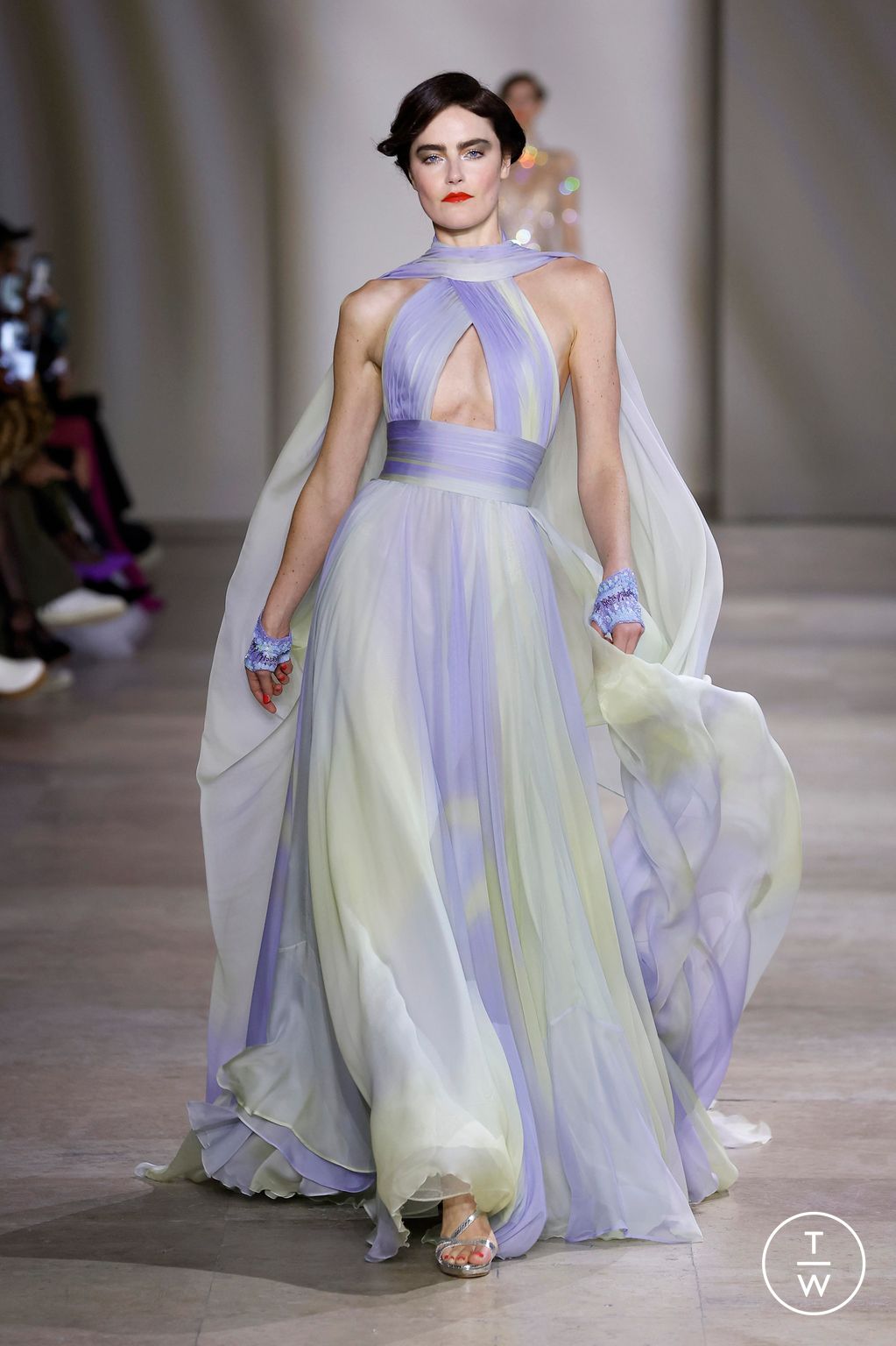 Fashion Week Paris Spring/Summer 2025 look 22 from the Georges Chakra collection couture