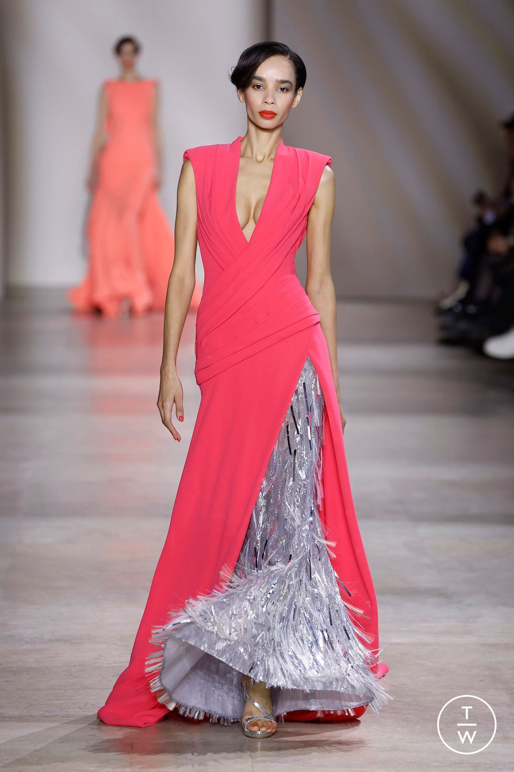 Fashion Week Paris Spring/Summer 2025 look 31 de la collection Georges Chakra couture