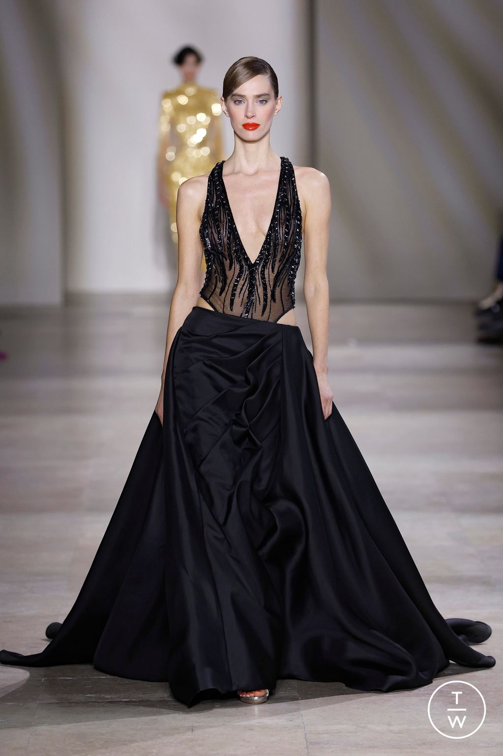 Fashion Week Paris Spring/Summer 2025 look 38 from the Georges Chakra collection couture